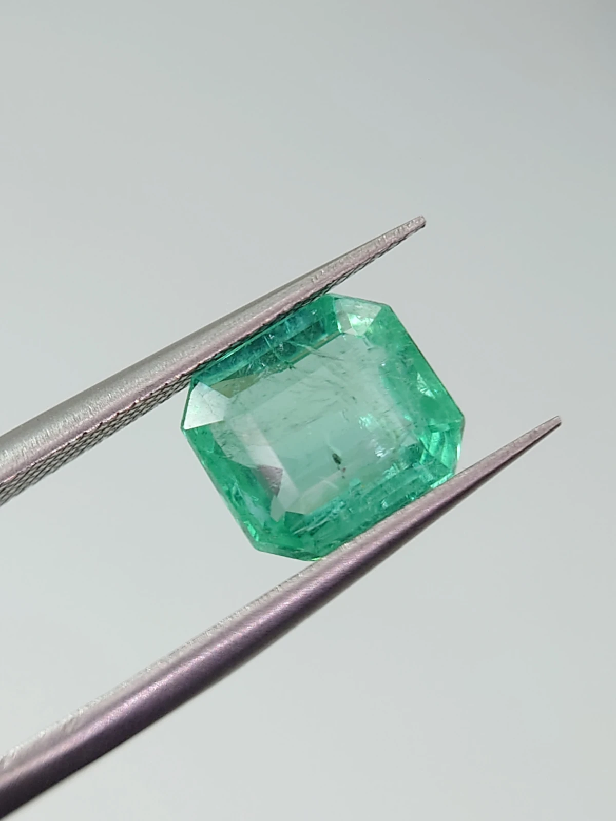 2.46ct Natural Emerald From Panjshir Valley Afghanistan — view 5