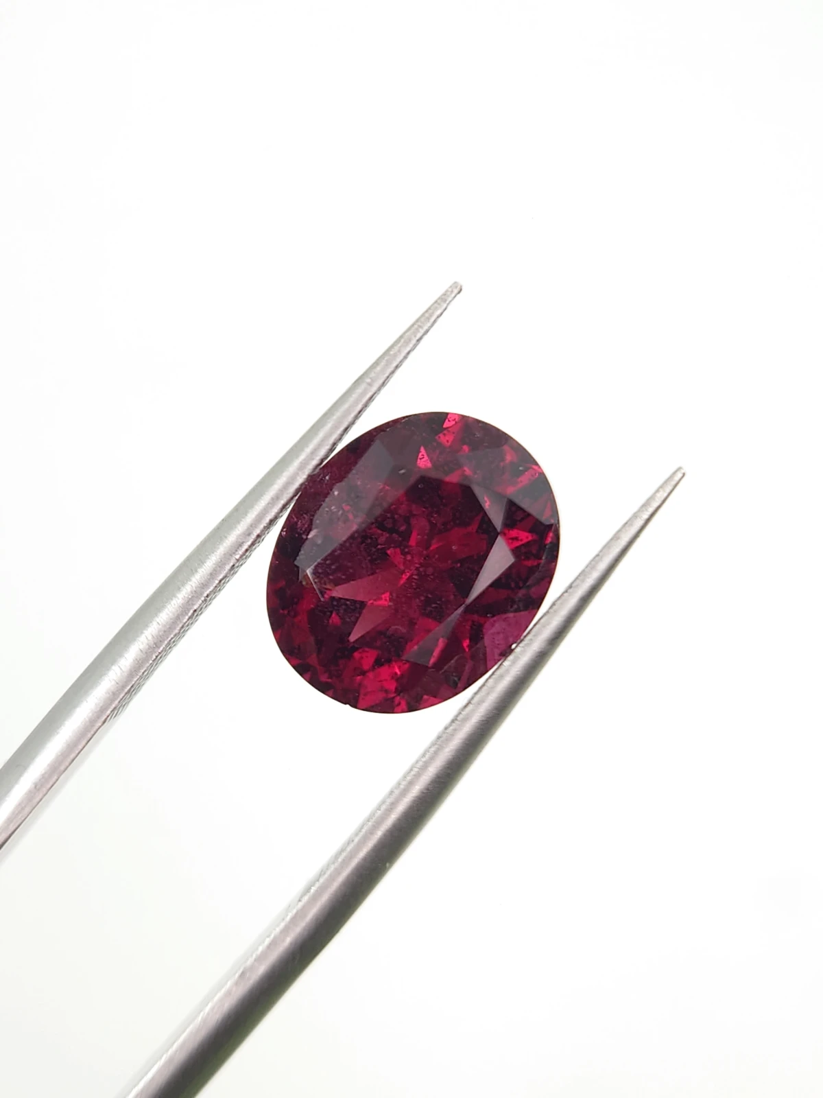 4.56ct Natural Malaya Garnet in Oval Cut loose gemstone From Tanzania — view 3