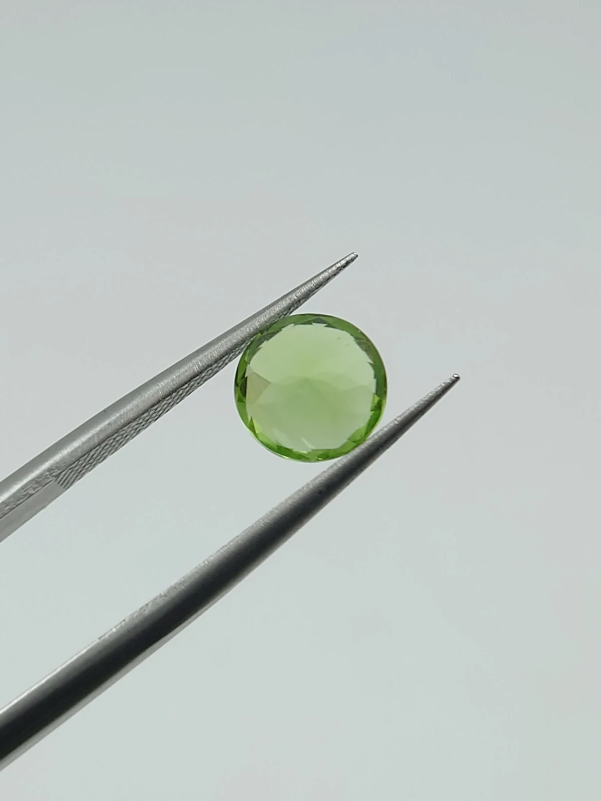 1.91ct Natural Peridot in Round Cut Loose Gemstone From Pakistan — view 2