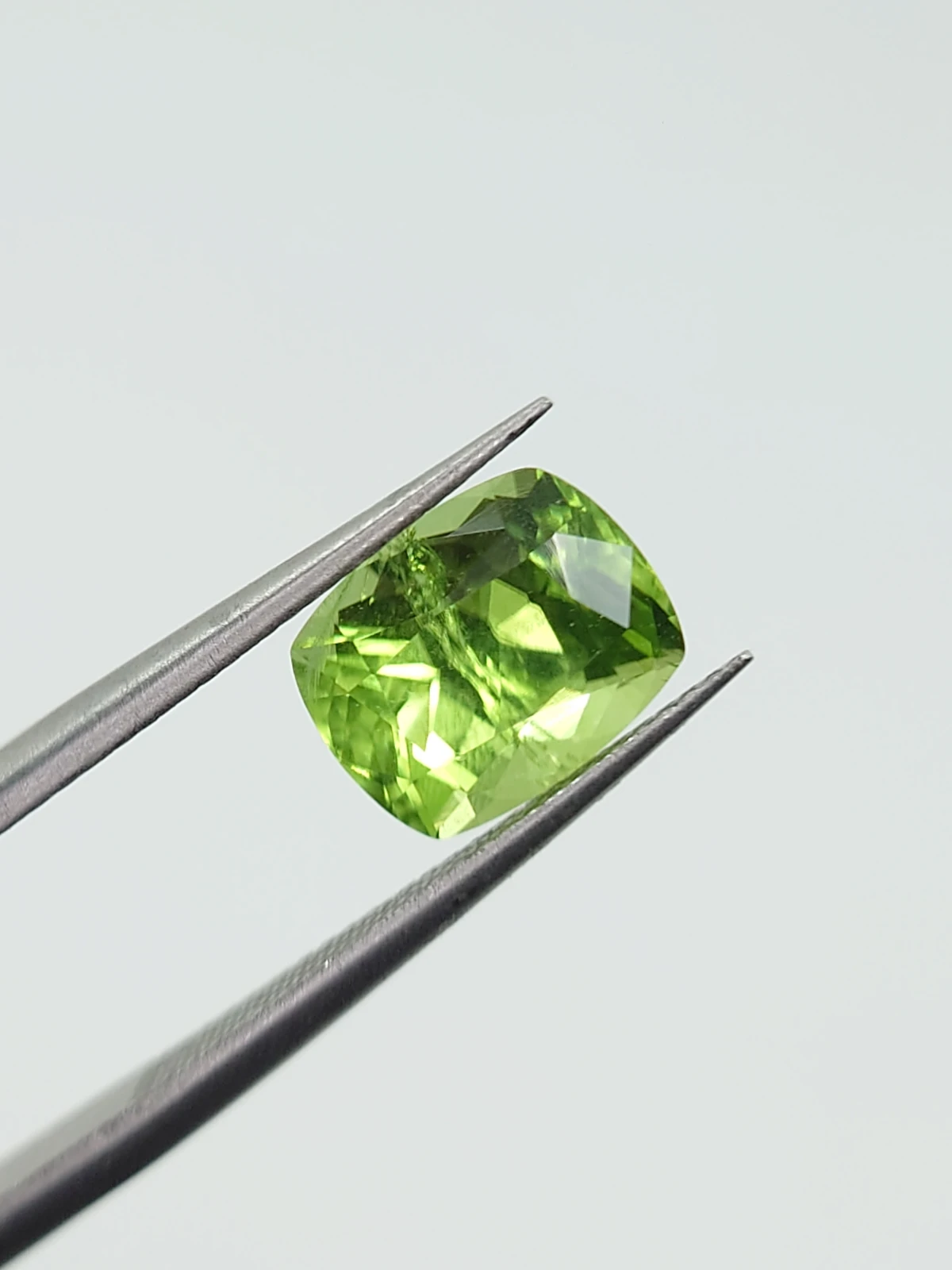 2.74ct Natural Peridot Modified Cushion Cut Loose Gemstone From Pakistan — view 1
