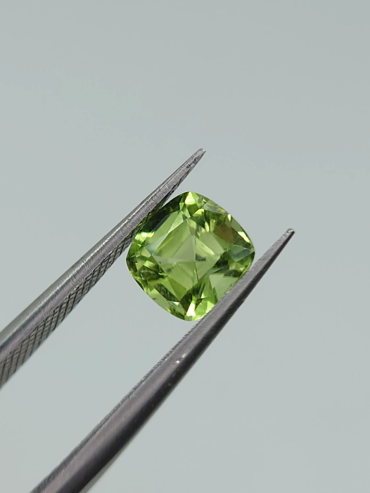 1.22ct Natural Peridot Square Cut Loose Gemstone From Pakistan — view 9