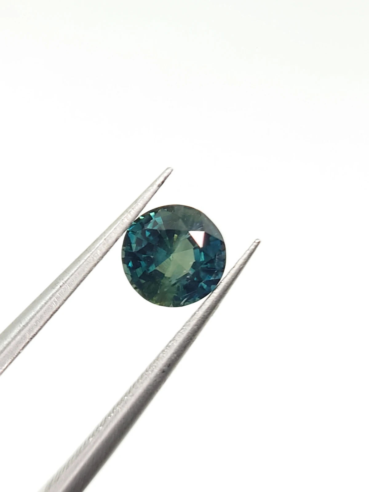 1.03ct Natural Bicolor Sapphire Round Cut Loose Gemstone From Nigeria — view 7