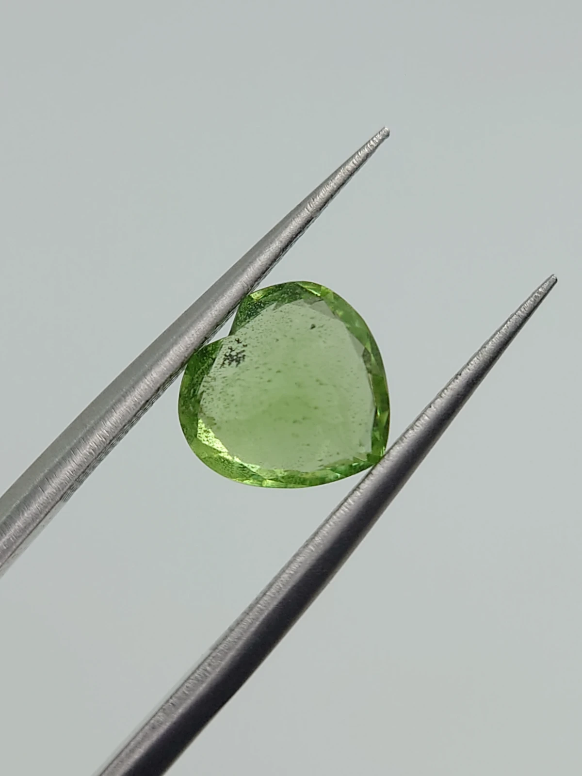 2.02ct Natural Peridot Heart Cut Loose Gemstone From Pakistan — view 3