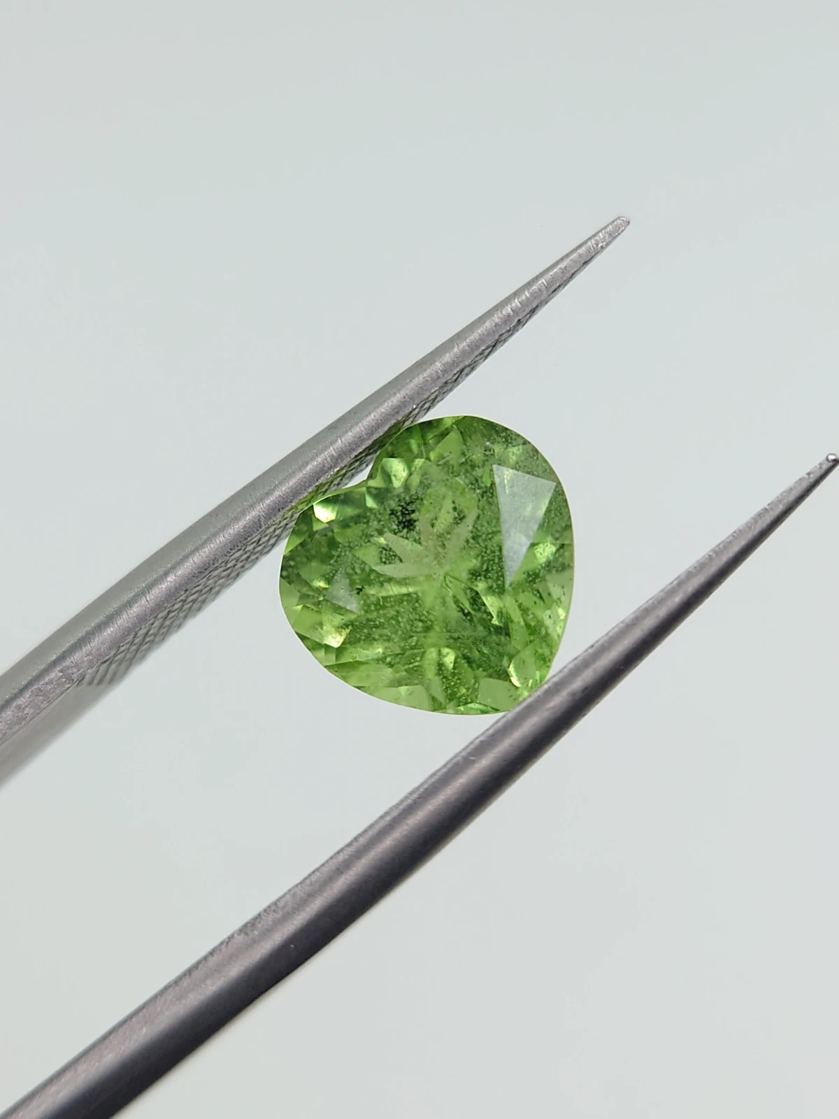 2.02ct Natural Peridot Heart Cut Loose Gemstone From Pakistan — view 6