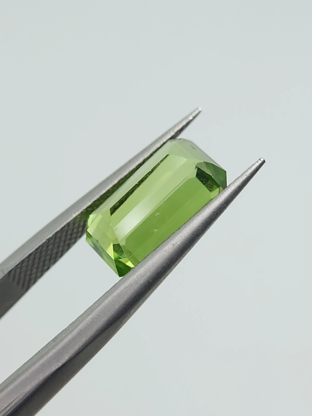 3.20ct Natural Peridot Emerald Cut Loose Gemstone From Pakistan — view 3
