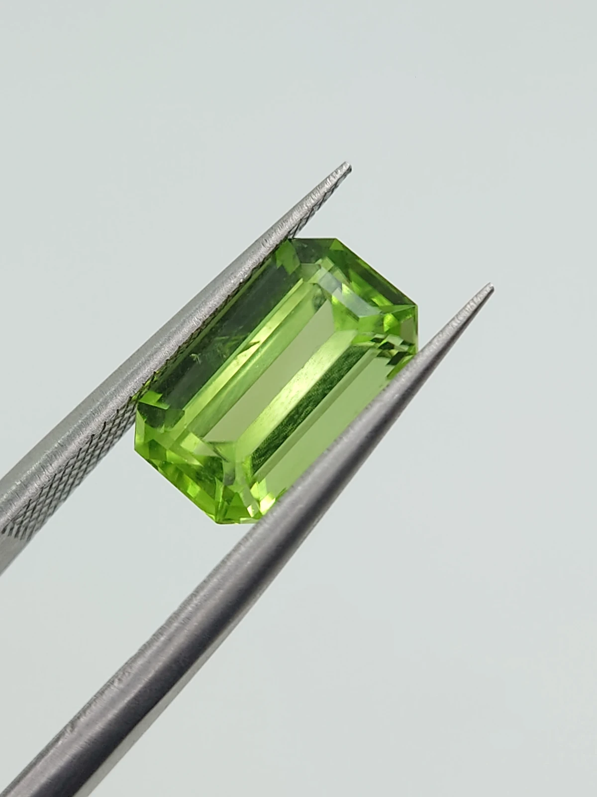 3.20ct Natural Peridot Emerald Cut Loose Gemstone From Pakistan — view 4