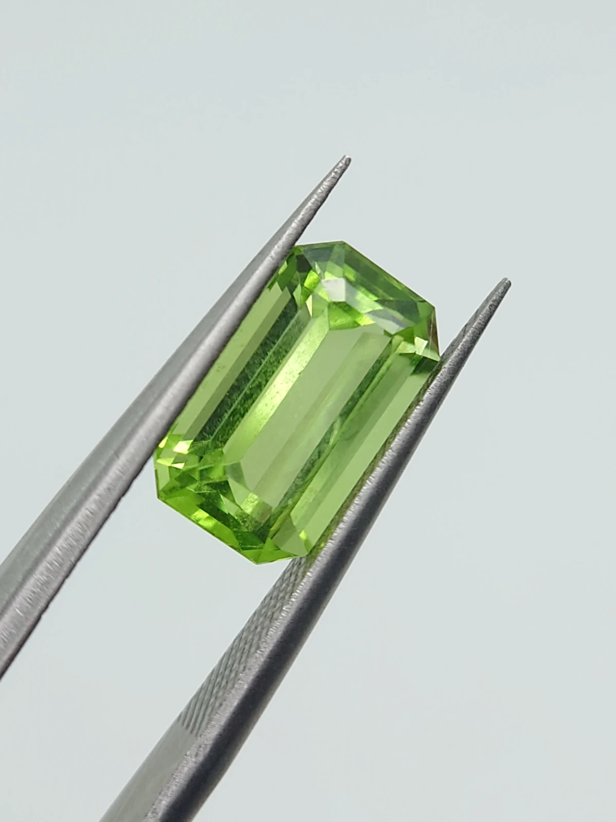 3.20ct Natural Peridot Emerald Cut Loose Gemstone From Pakistan — view 6