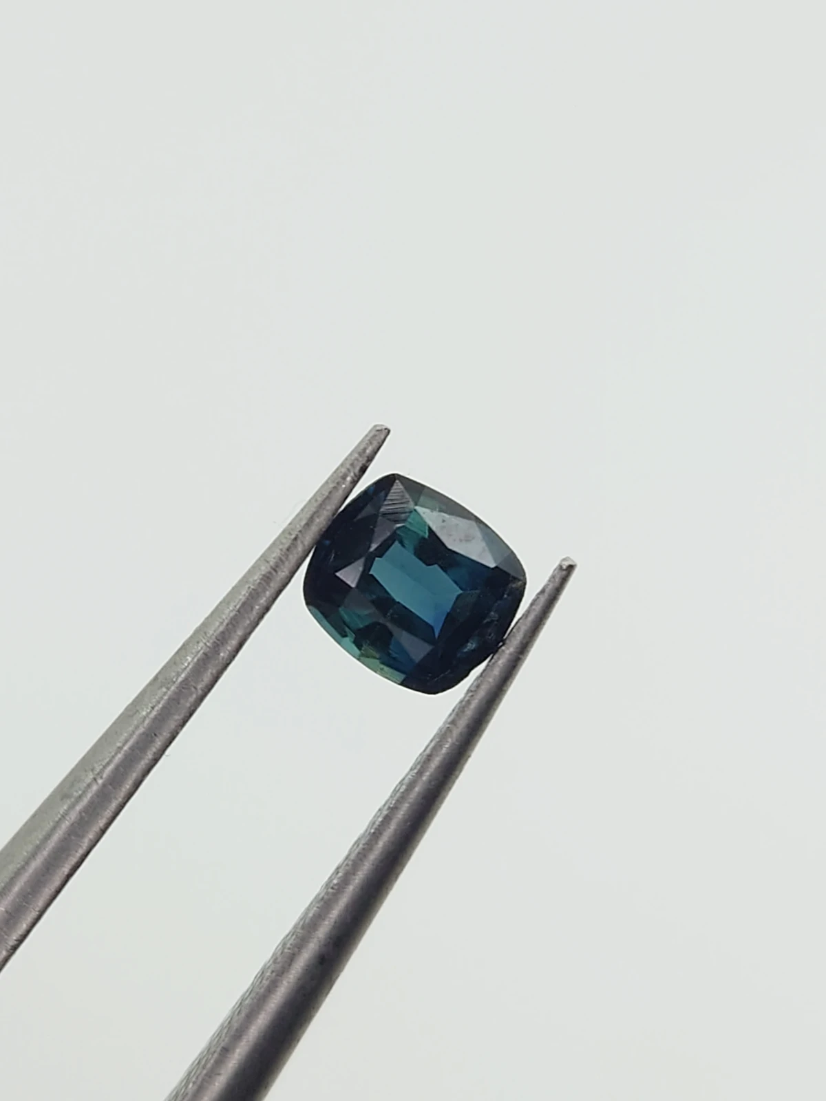 0.32ct Natural Bicolor Sapphire Square Cut Loose Gemstone From Nigeria — view 4
