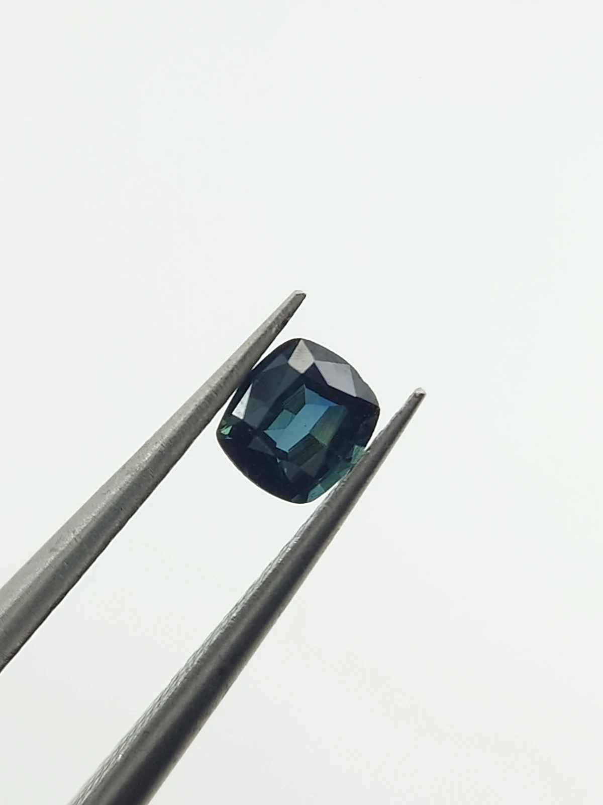 0.32ct Natural Bicolor Sapphire Square Cut Loose Gemstone From Nigeria — view 6