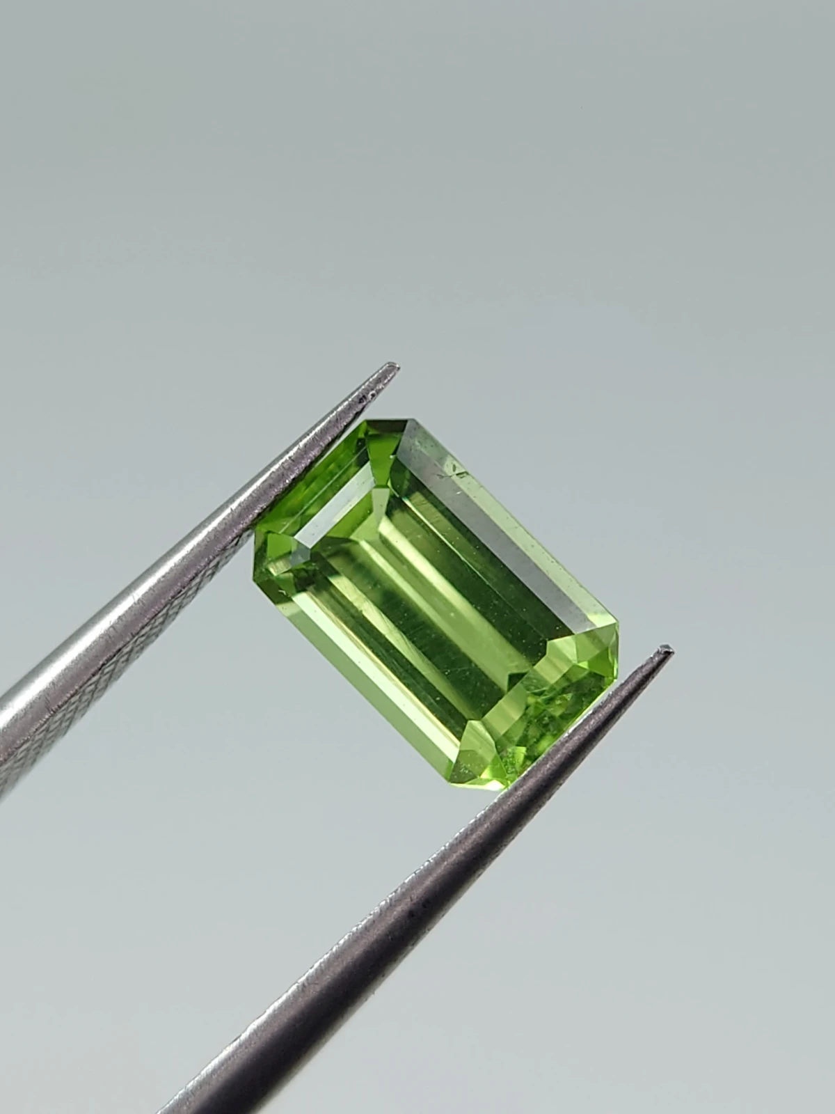 2.07 ct Natural Peridot Emerald Cut Loose Gemstone From Pakistan — view 9