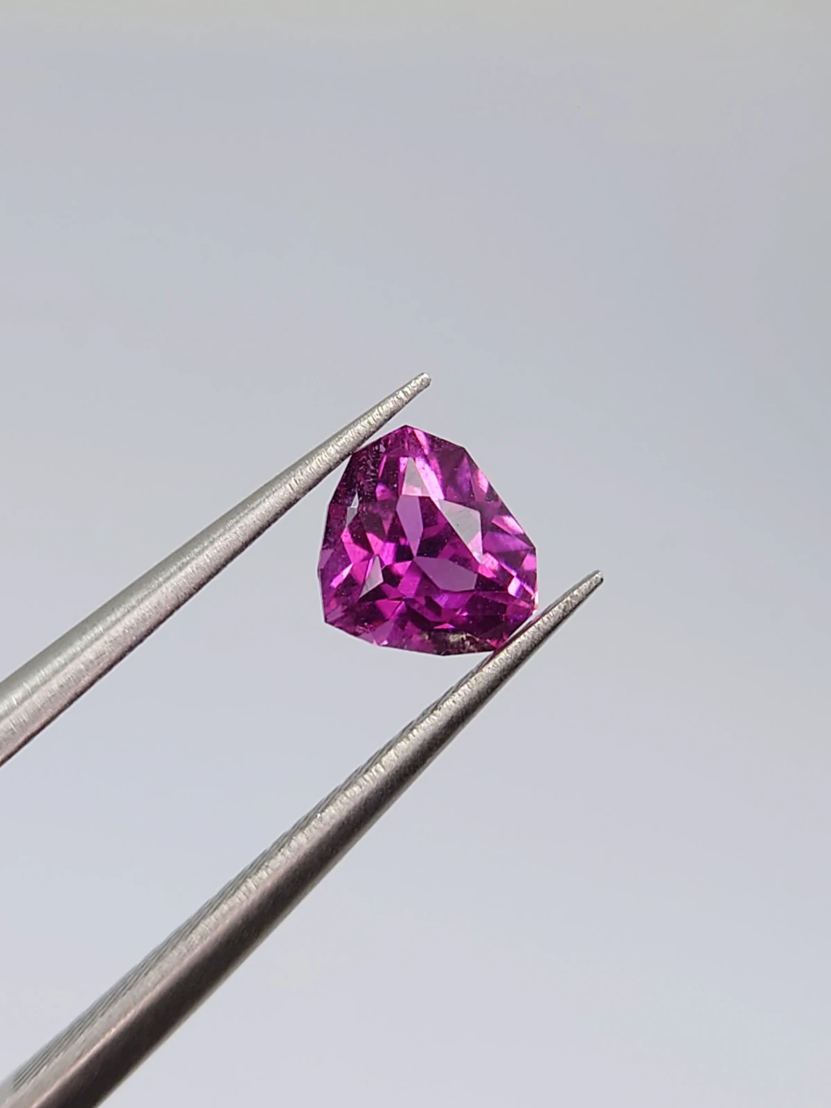 0.87ct Natural Heart Cut Malaya Garnet Loose Gemstone From Malawi — view 1