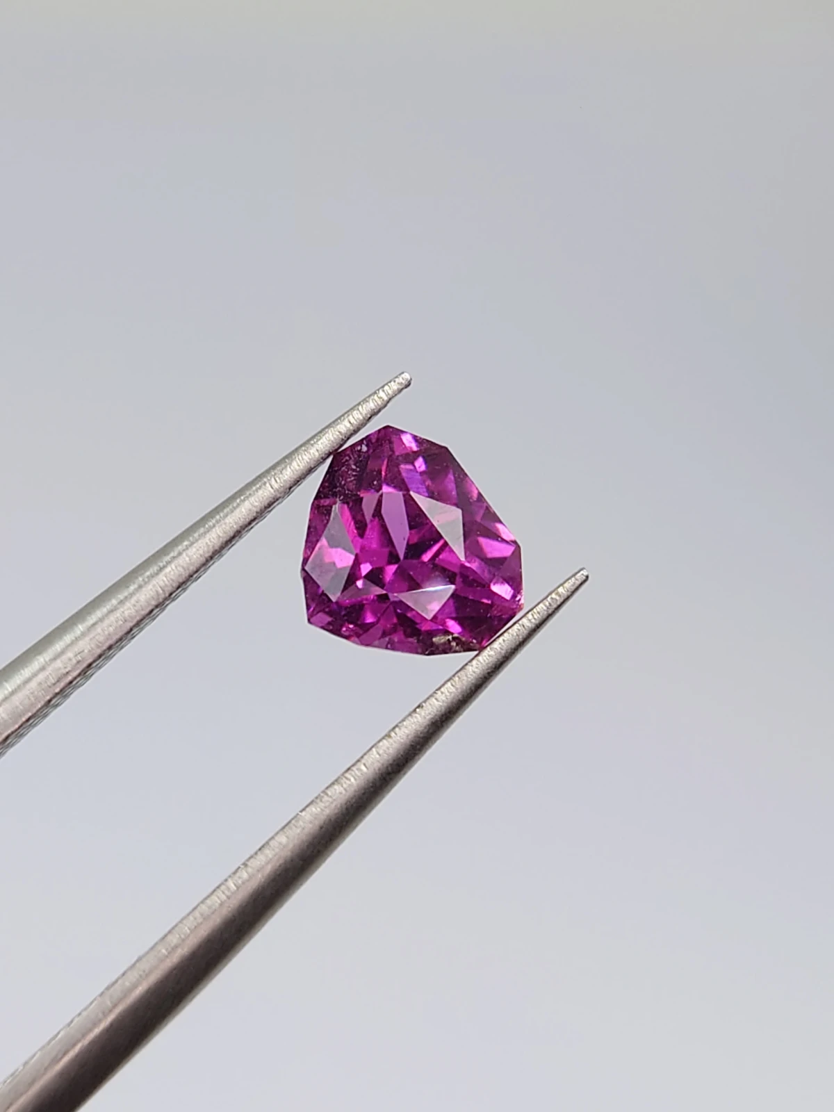 0.87ct Natural Heart Cut Malaya Garnet Loose Gemstone From Malawi — view 2