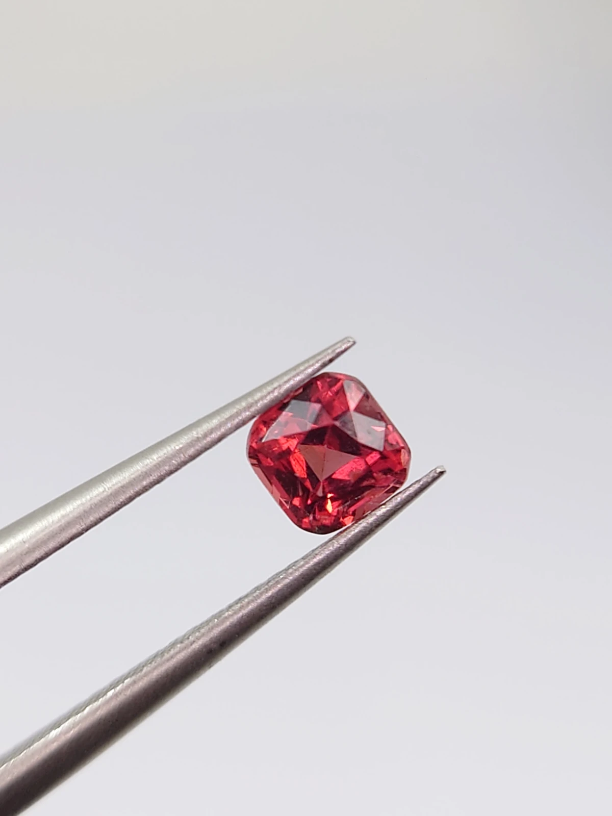 0.59ct Natural Umbalite Garnet Square Cut Loose Gemstone From Malawi — view 5