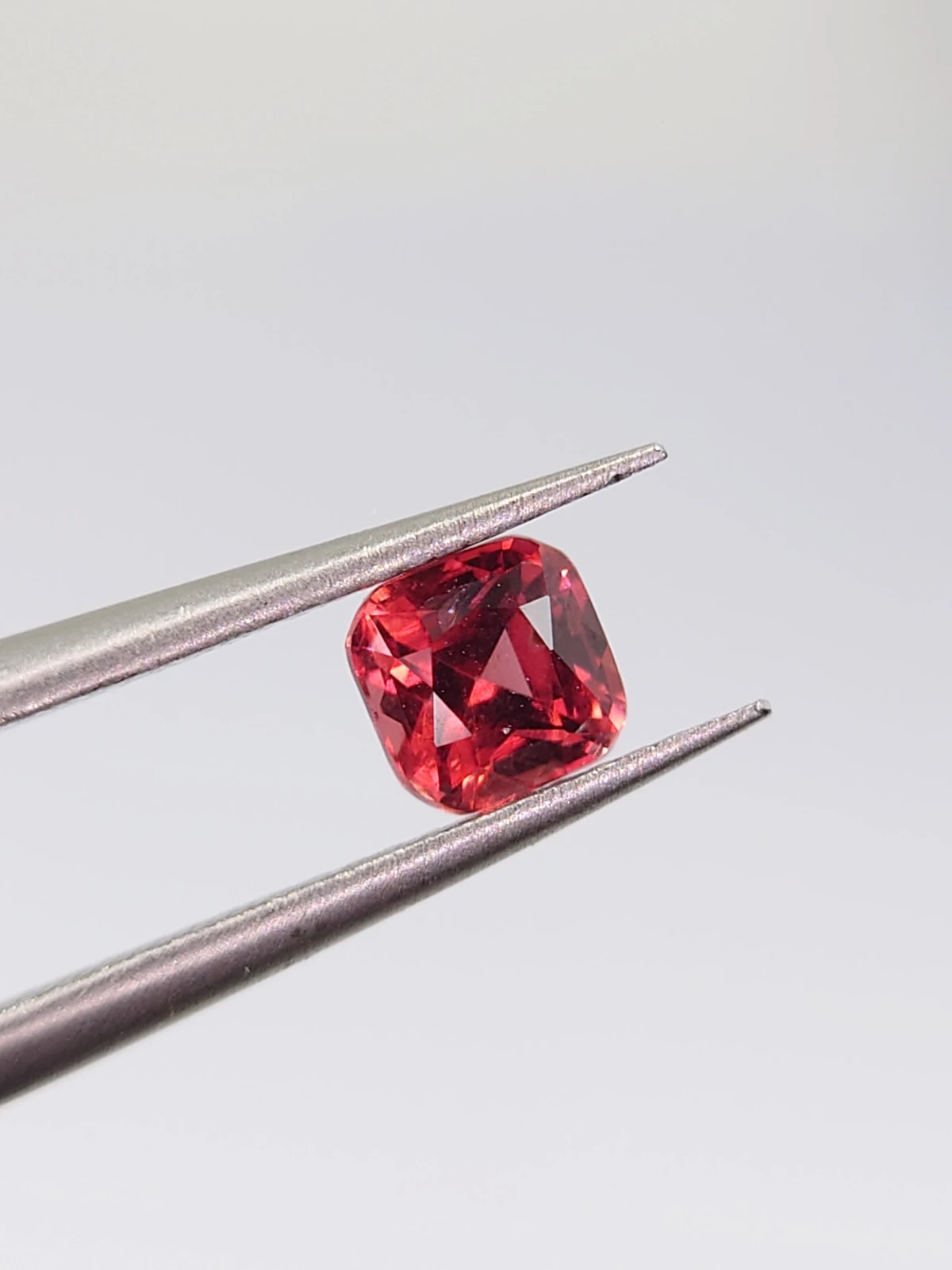 0.59ct Natural Umbalite Garnet Square Cut Loose Gemstone From Malawi — view 7