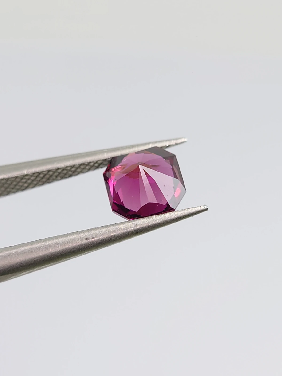 1.13ct Natural Rhodolite Garnet Fancy Cut Loose Gemstone From Tanzania — view 4