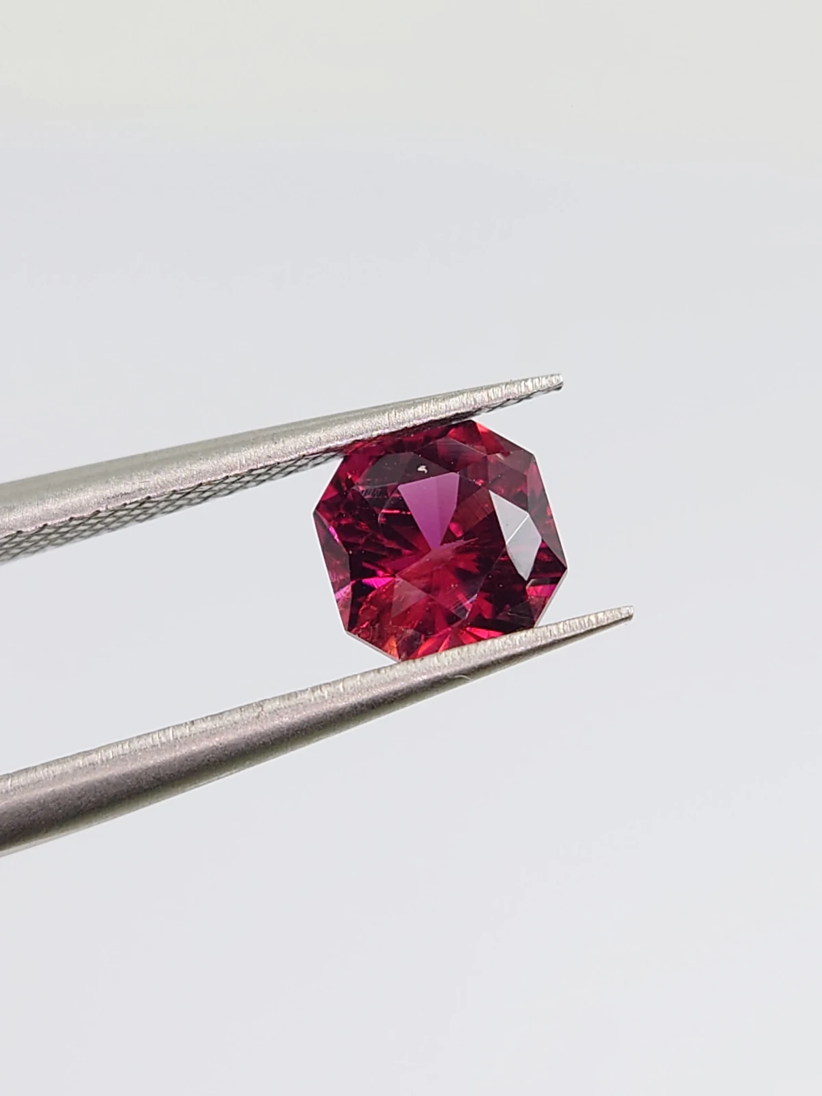 1.13ct Natural Rhodolite Garnet Fancy Cut Loose Gemstone From Tanzania — view 5
