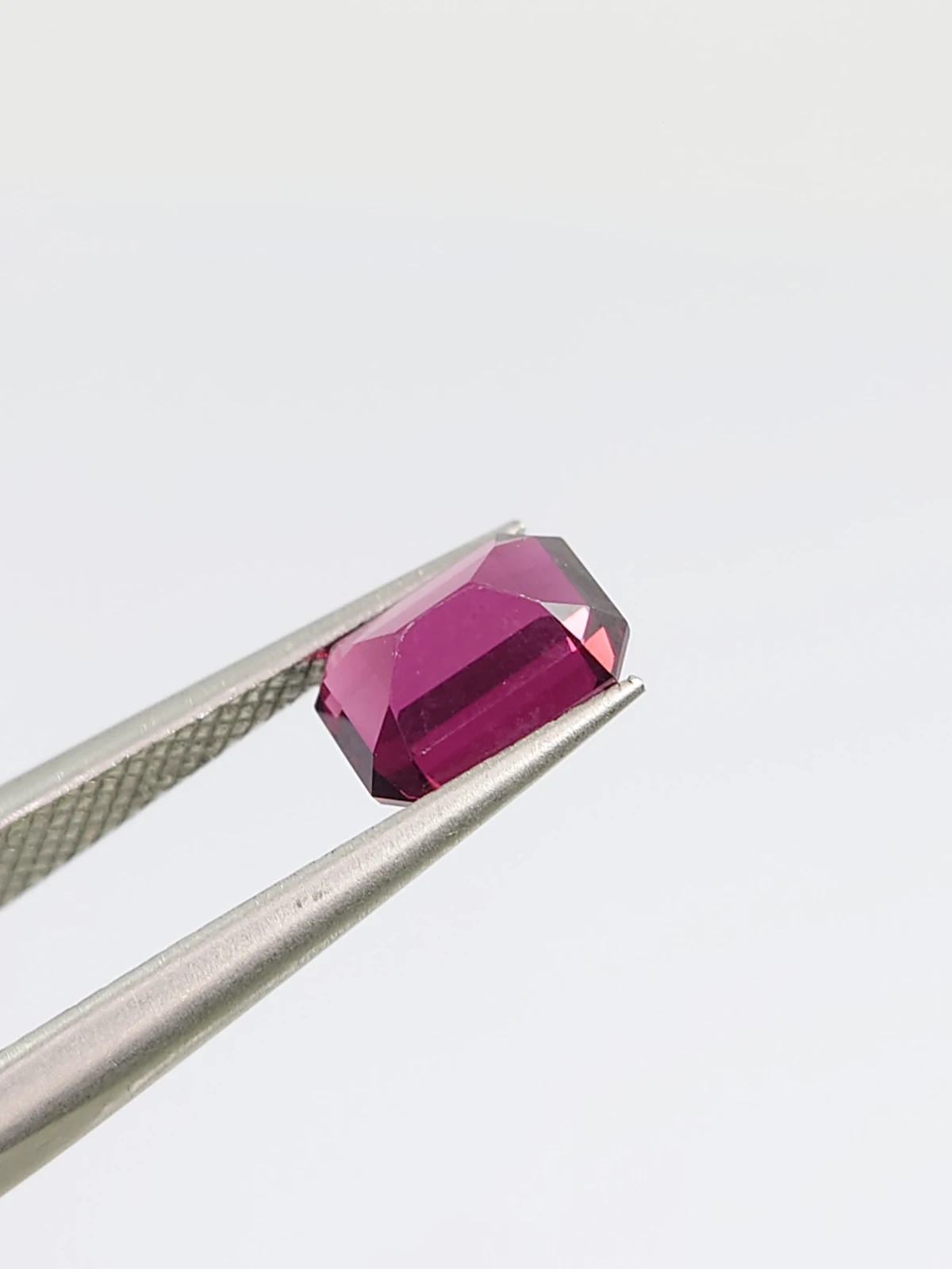 1.39ct Natural Rhodolite Garnet Emerald Cut Loose Gemstone From Tanzania — view 3