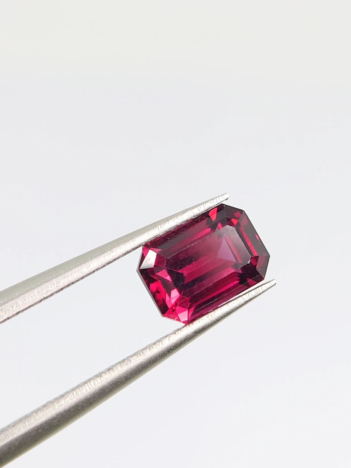 1.39ct Natural Rhodolite Garnet Emerald Cut Loose Gemstone From Tanzania — view 4