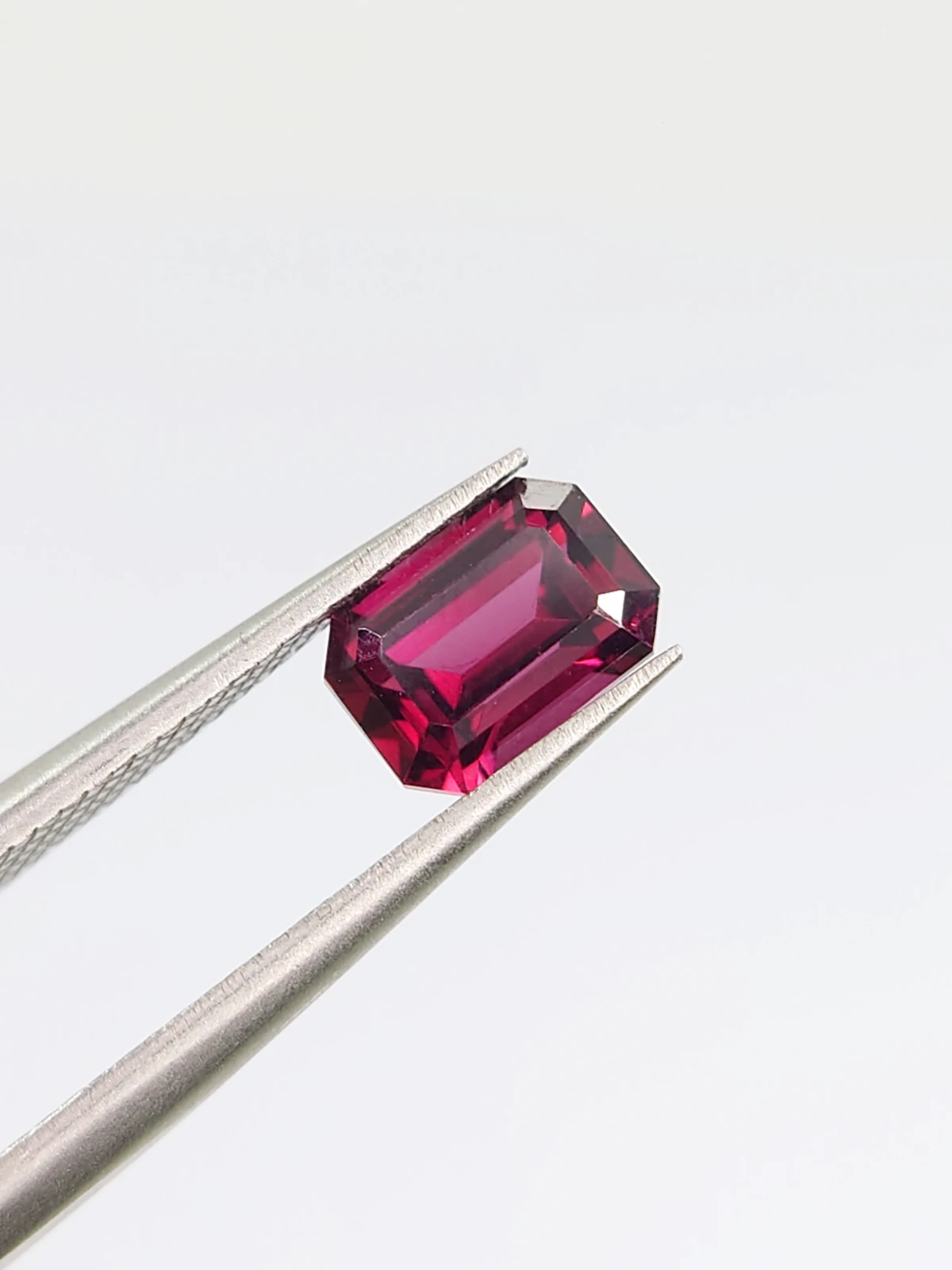1.39ct Natural Rhodolite Garnet Emerald Cut Loose Gemstone From Tanzania — view 5