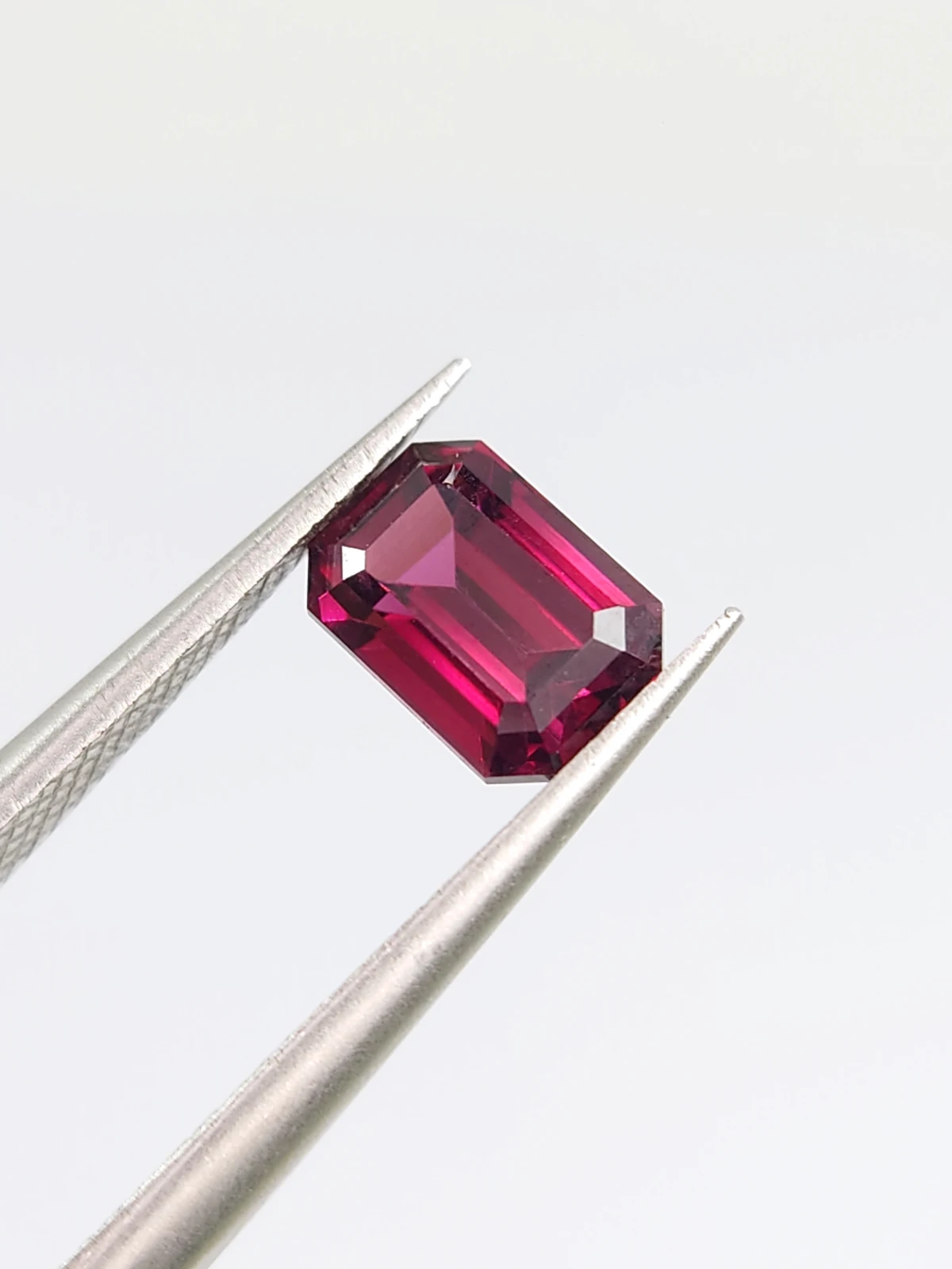 1.39ct Natural Rhodolite Garnet Emerald Cut Loose Gemstone From Tanzania — view 6
