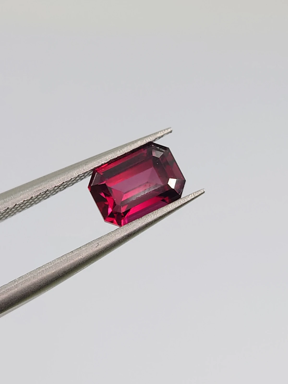 1.39ct Natural Rhodolite Garnet Emerald Cut Loose Gemstone From Tanzania — view 8