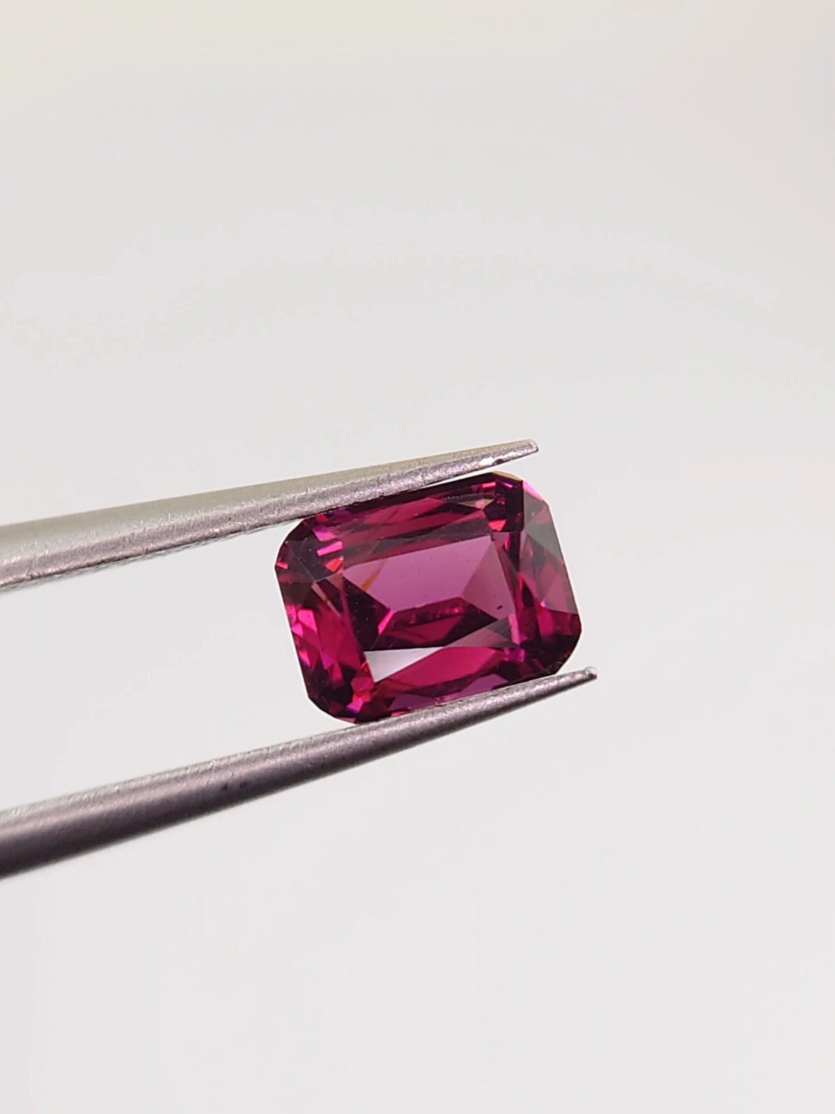 1.23ct Natural Rhodolite Garnet Cushion Cut Loose Gemstone From Tanzania — view 2
