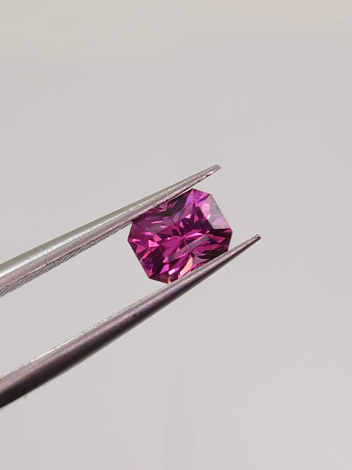 0.9ct Natural Umbalite Garnet Cushion Cut Loose Gemstone from Malawi — view 1