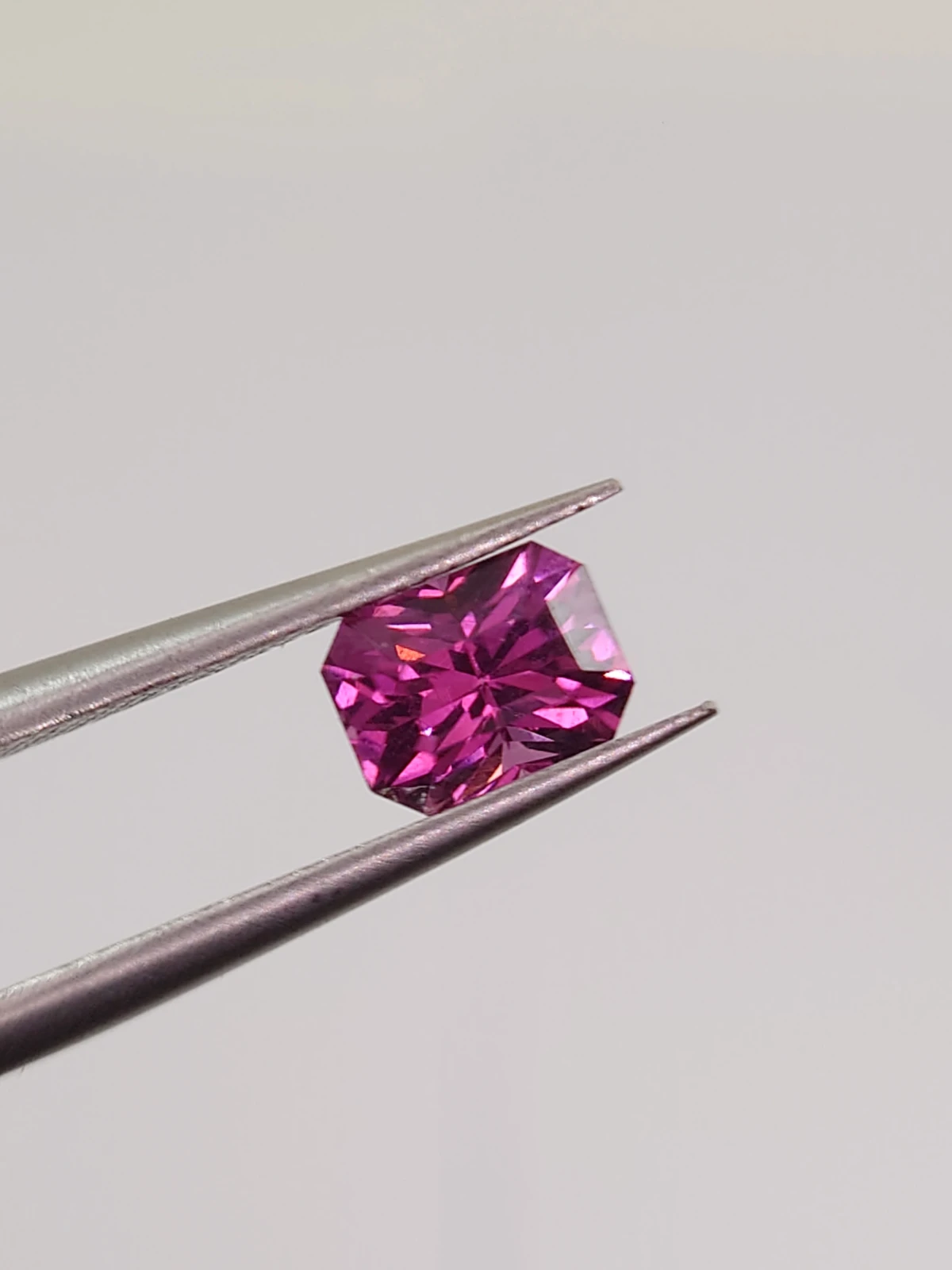 0.9ct Natural Umbalite Garnet Cushion Cut Loose Gemstone from Malawi — view 2