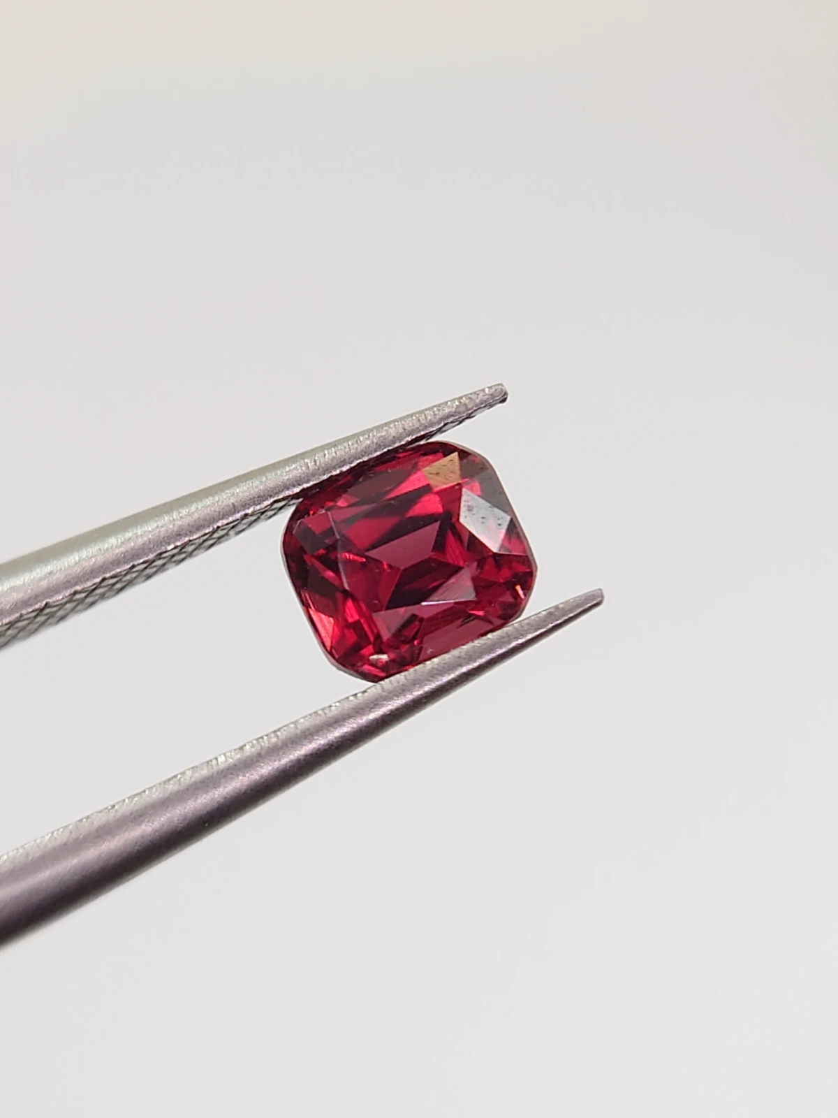 0.75ct Natural Umbalite Garnet Modified Cushion Cut Loose Gemstone From Malawi — view 3