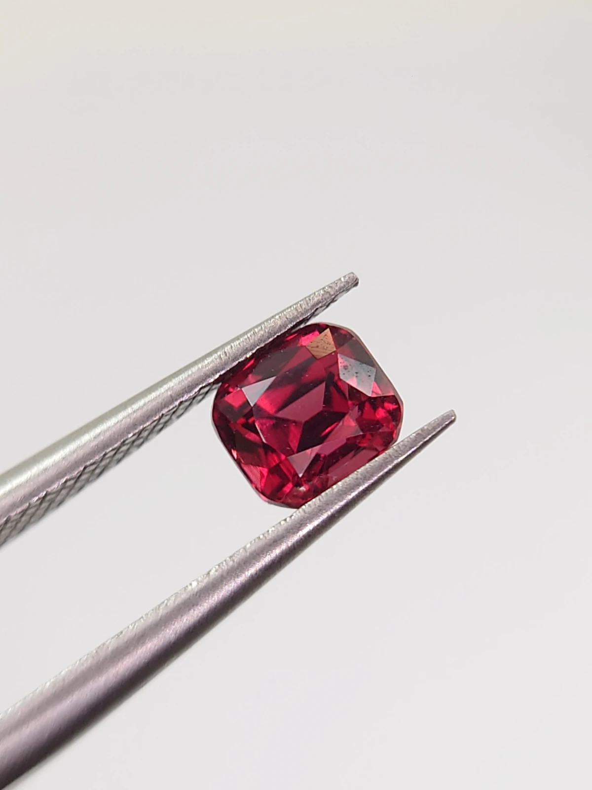 0.75ct Natural Umbalite Garnet Modified Cushion Cut Loose Gemstone From Malawi — view 4