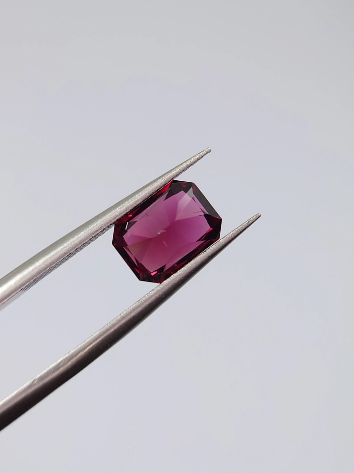 1.81ct Natural Rhodolite Garnet  Fancy Cut Loose Gemstone From Tanzania — view 2
