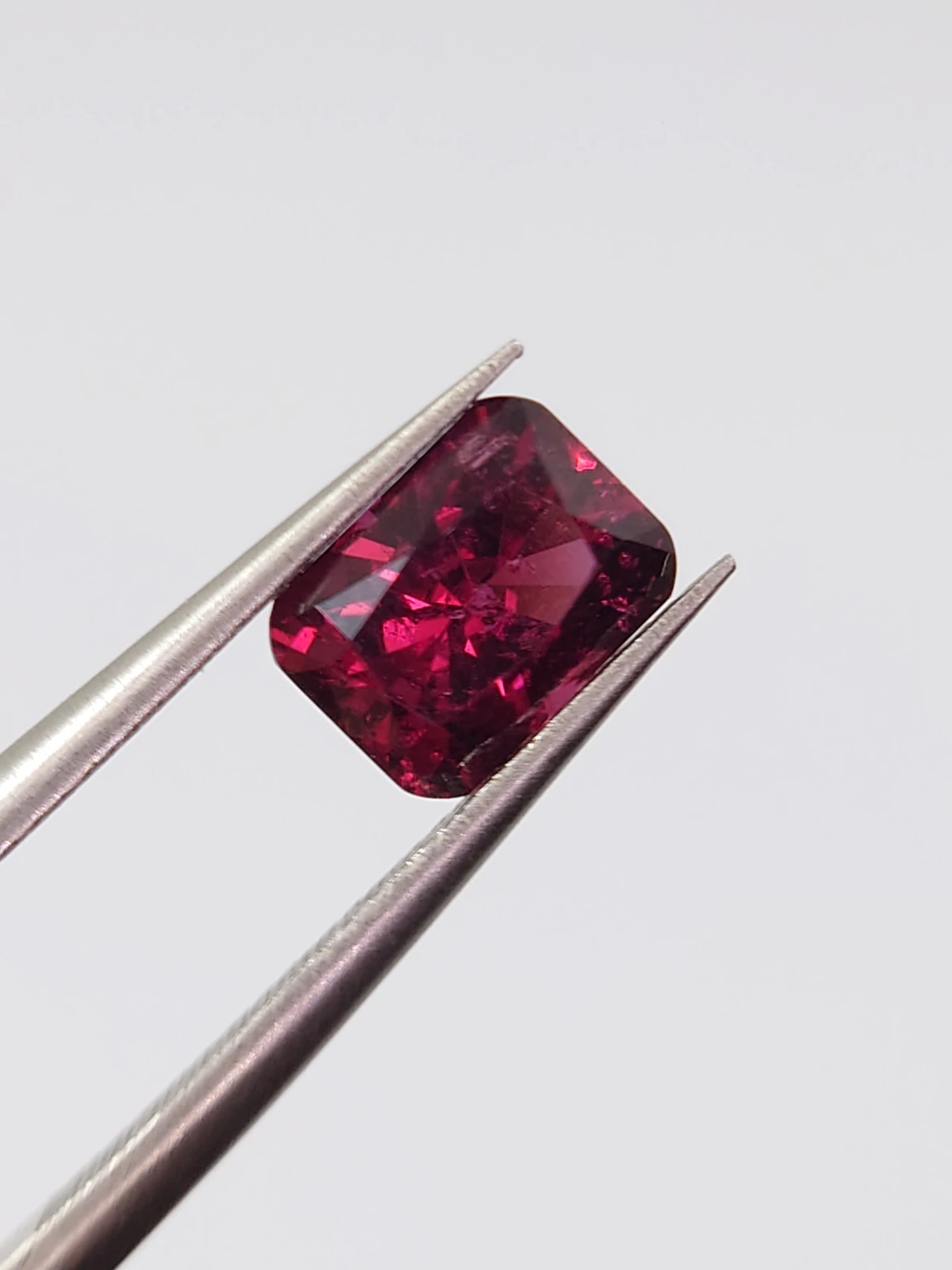 1.6ct Natural Rhodolite Garnet Fancy Cut Loose Gemstone From Tanzania — view 2