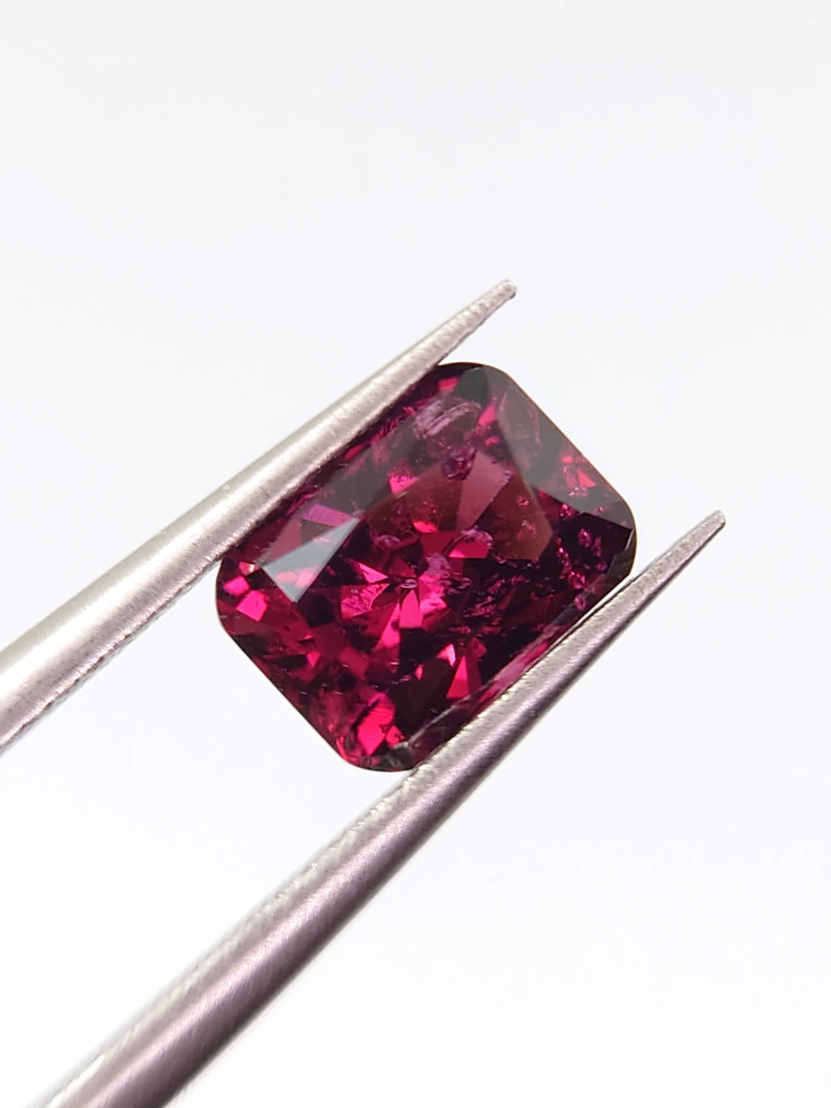 1.6ct Natural Rhodolite Garnet Fancy Cut Loose Gemstone From Tanzania — view 6