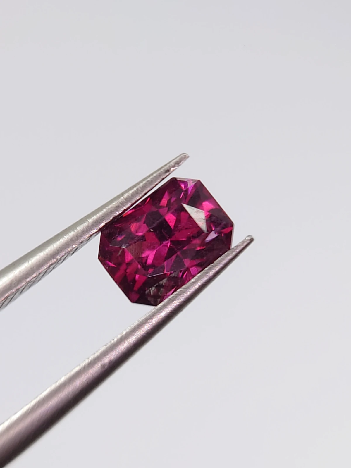 0.88ct Natural Umbalite Garnet Cushion Cut Loose Gemstone From Malawi — view 7