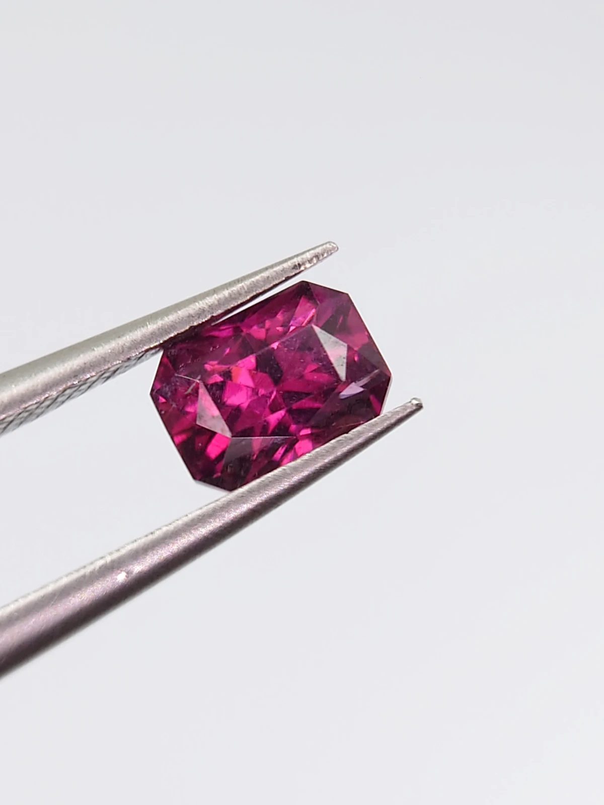 0.88ct Natural Umbalite Garnet Cushion Cut Loose Gemstone From Malawi — view 8
