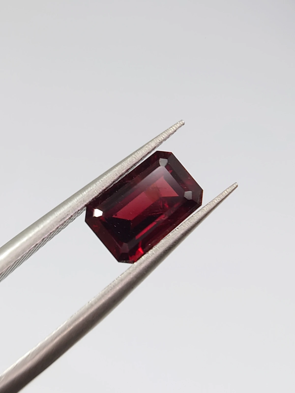 1.73ct Natural Rhodolite Garnet Emerald Cut Loose Gemstone From Tanzania — view 5