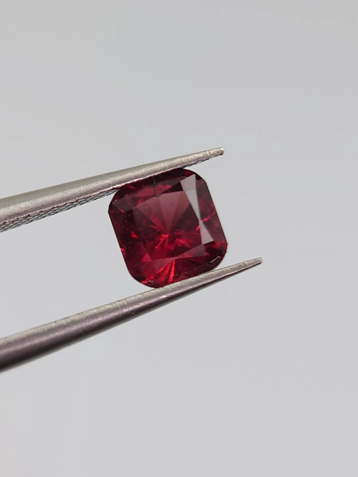 1.04ct Natural Rhodolite Garnet Modified Cushion Cut Loose Gemstone from Tanzania — view 3