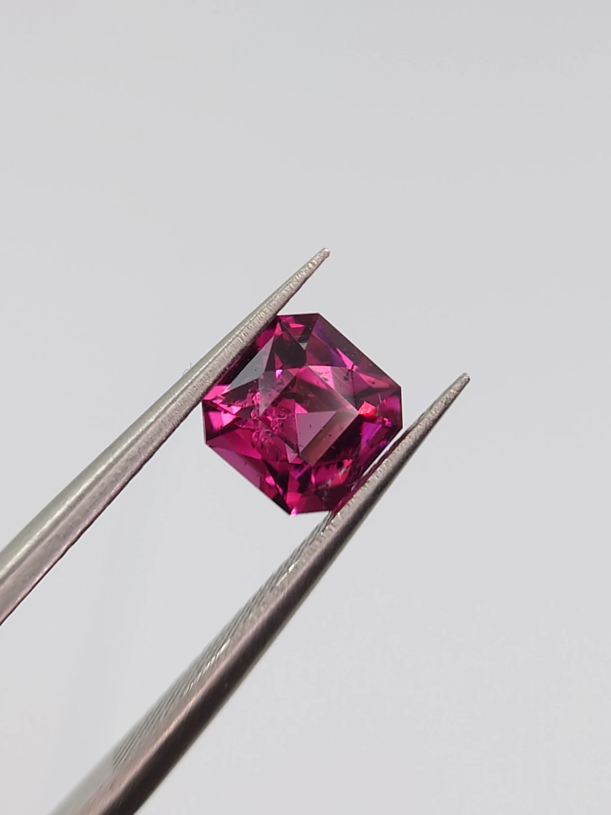 1.28ct Natural Rhodolite Garnet Fancy Cut Loose Gemstone From Tanzania — view 2