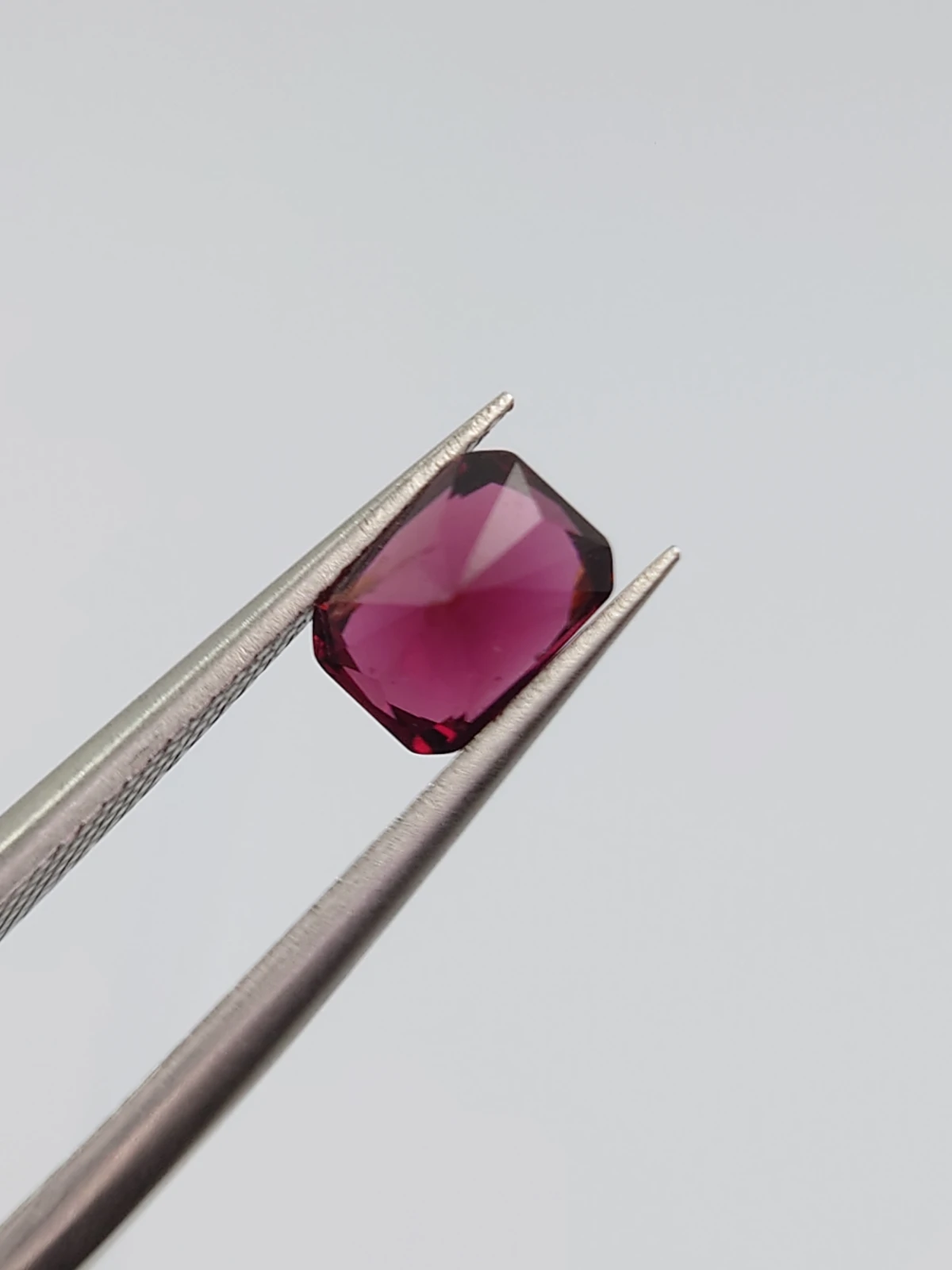 1.06ct Natural Rhodolite Garnet Emerald Cut Loose Gemstone From Tanzania — view 3