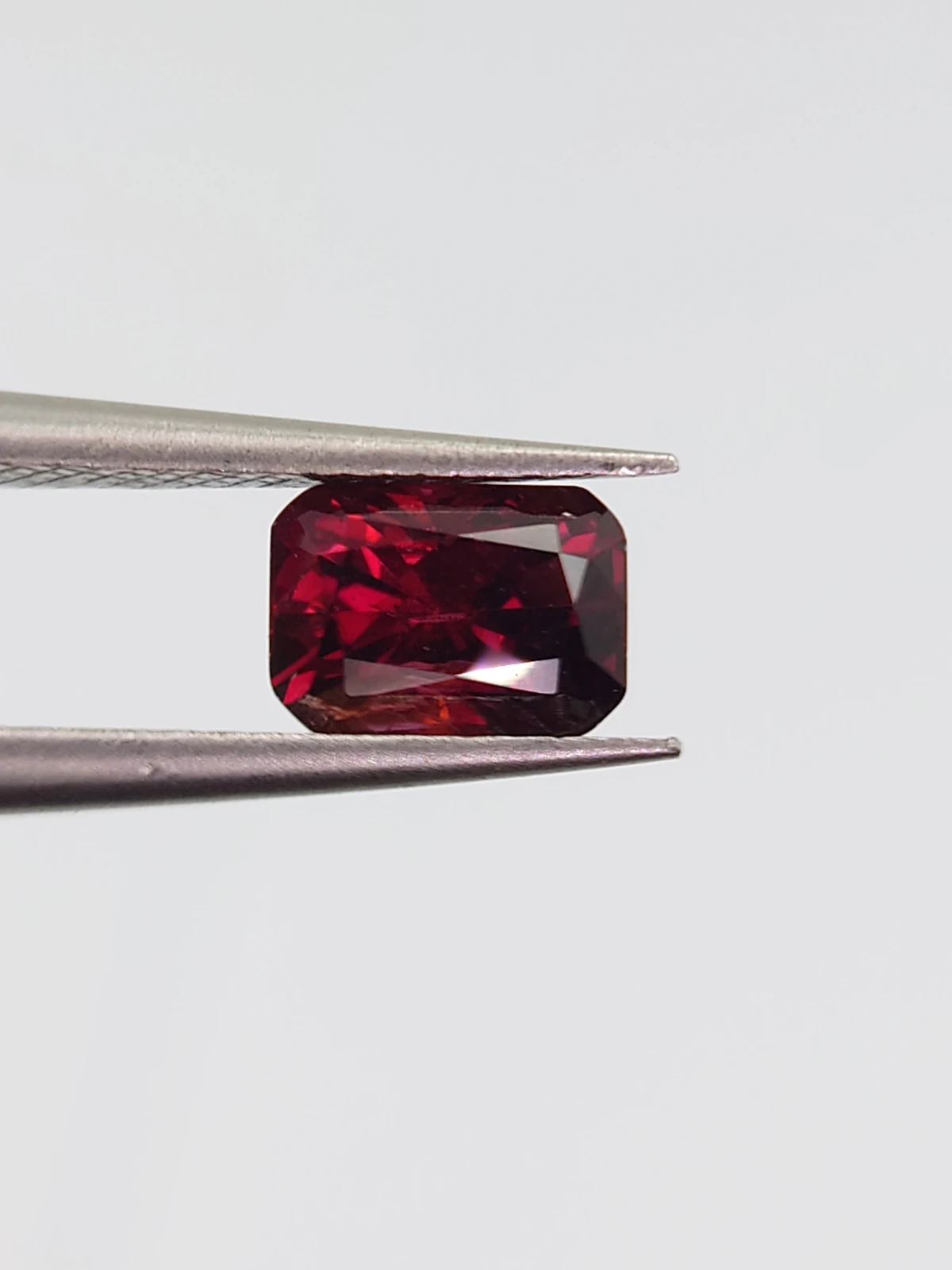 1.06ct Natural Rhodolite Garnet Emerald Cut Loose Gemstone From Tanzania — view 5