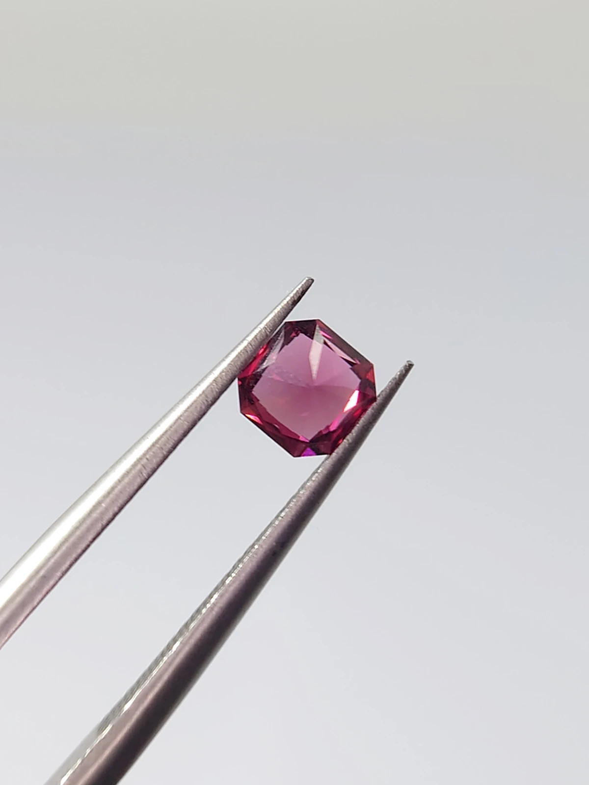 0.55ct Natural Rhodolite Garnet Fancy Cut Loose Gemstone From Tanzania — view 3
