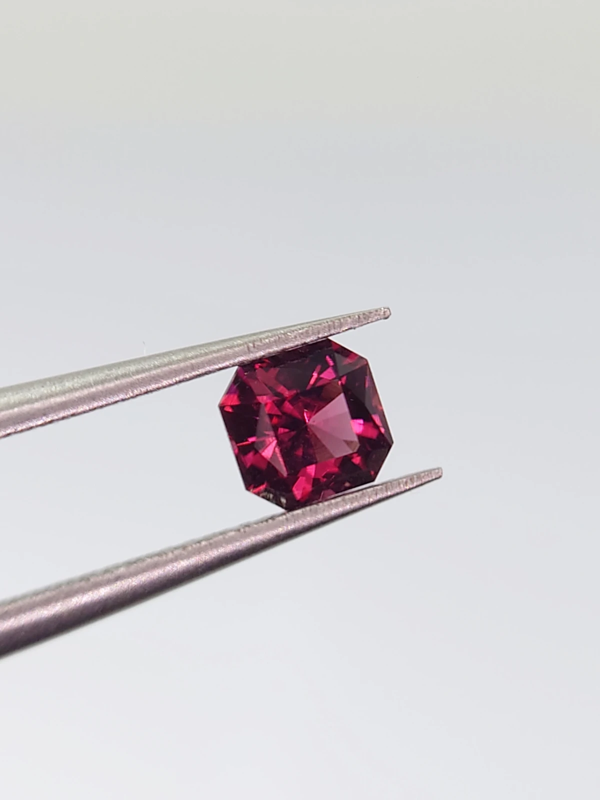 0.55ct Natural Rhodolite Garnet Fancy Cut Loose Gemstone From Tanzania — view 6