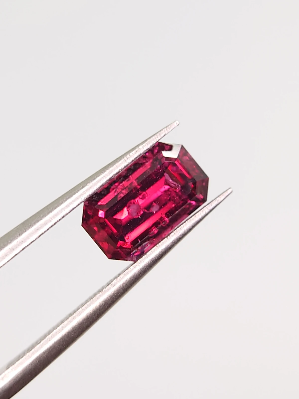 1.90ct Natural Rhodolite Garnet Emerald Cut Loose Gemstone From Tanzania — view 5