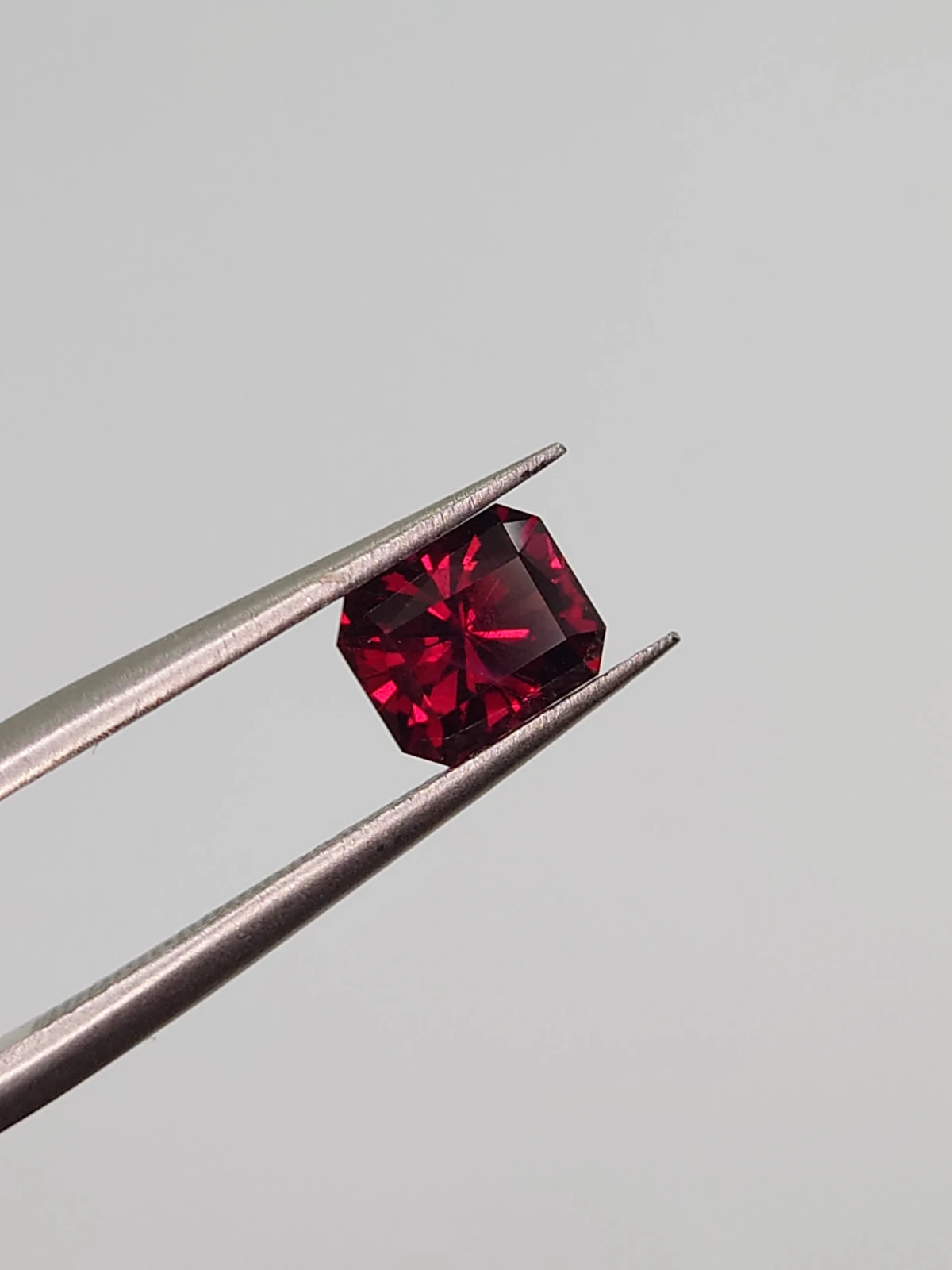 1.12ct Natural Rhodolite Garnet Modified Cushion Cut Loose Gemstone From Tanzania — view 2