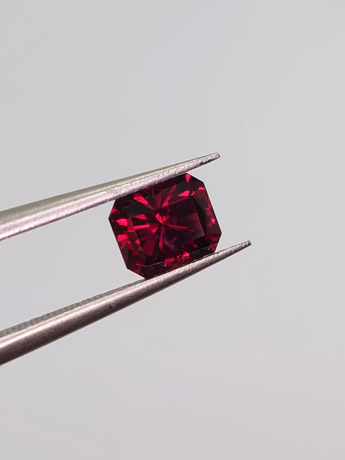1.12ct Natural Rhodolite Garnet Modified Cushion Cut Loose Gemstone From Tanzania — view 4