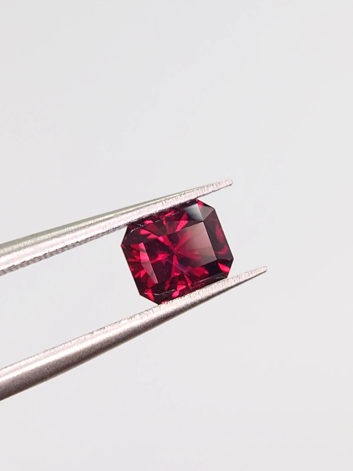 1.12ct Natural Rhodolite Garnet Modified Cushion Cut Loose Gemstone From Tanzania — view 5