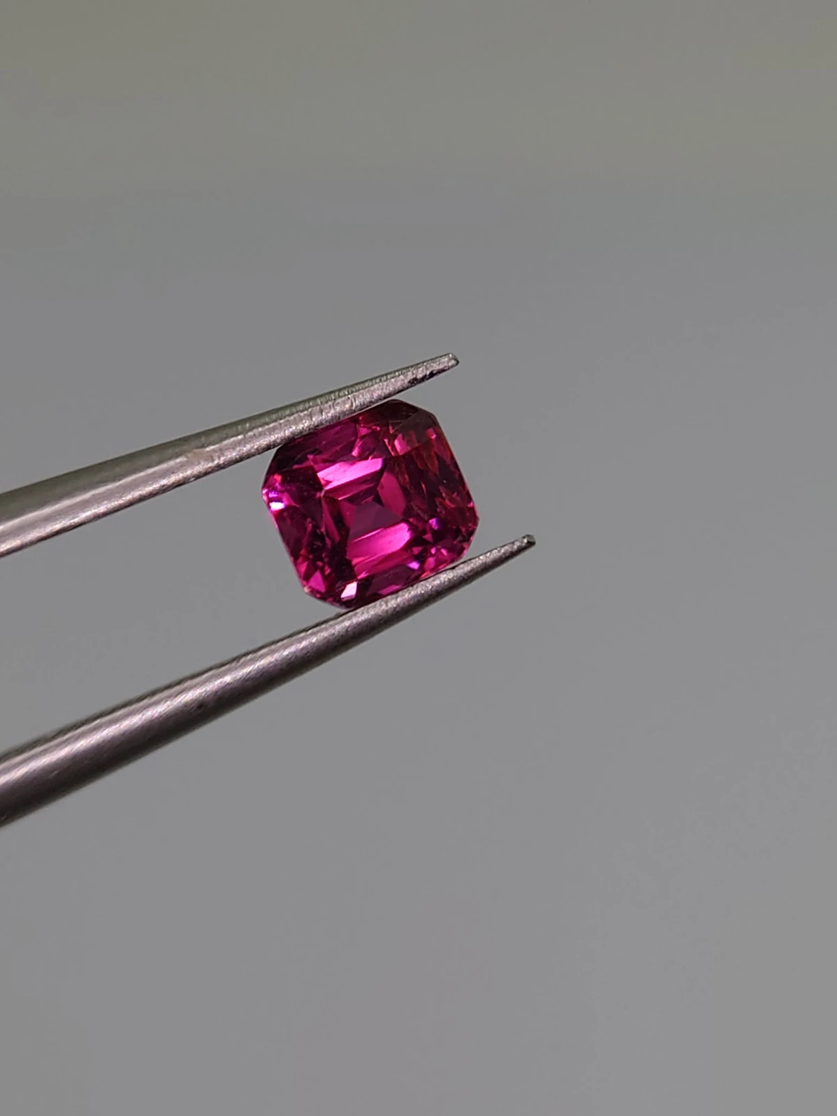 0.70ct Natural Umbalite Garnet Loose Gemstone From Malawi — view 3