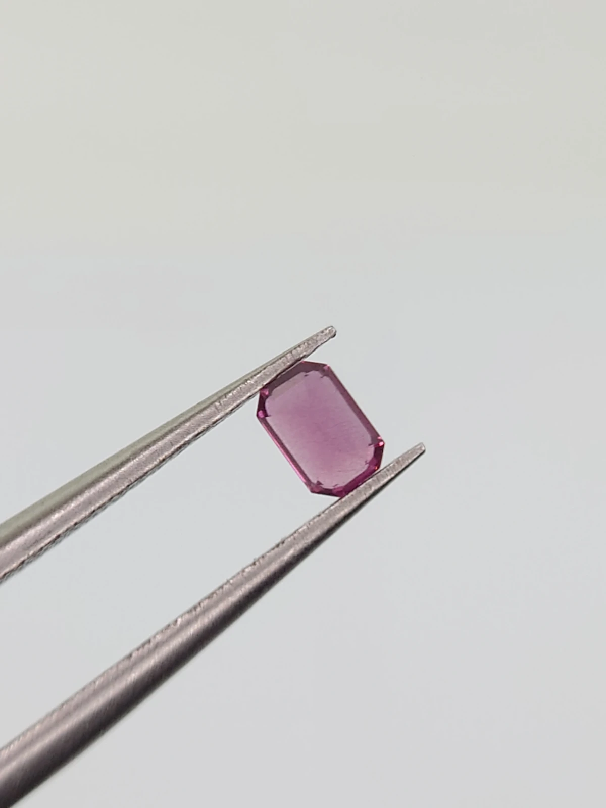 0.23ct Natural Rhodolit Garnet Emerald Cut Loose Gemstone From Tanzania — view 2