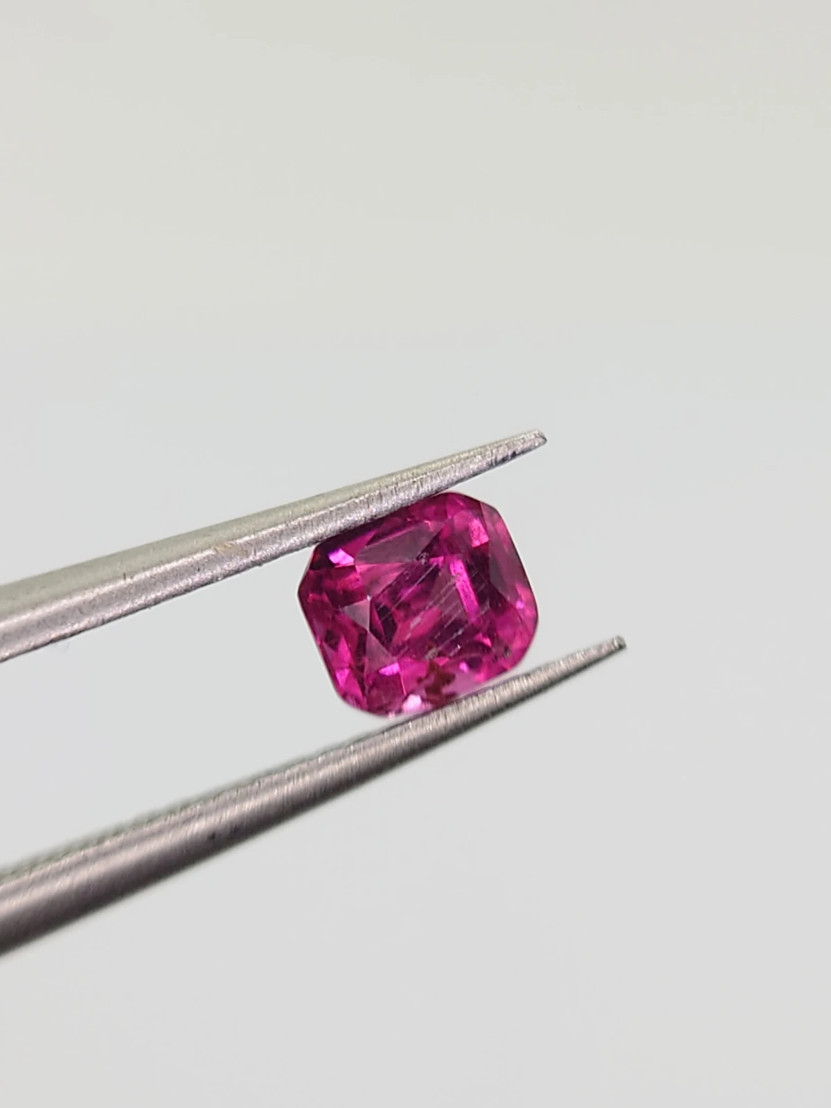 0.50ct Umbalite Garnet Cushion Cut Loose Gemstone From Malawi — view 3