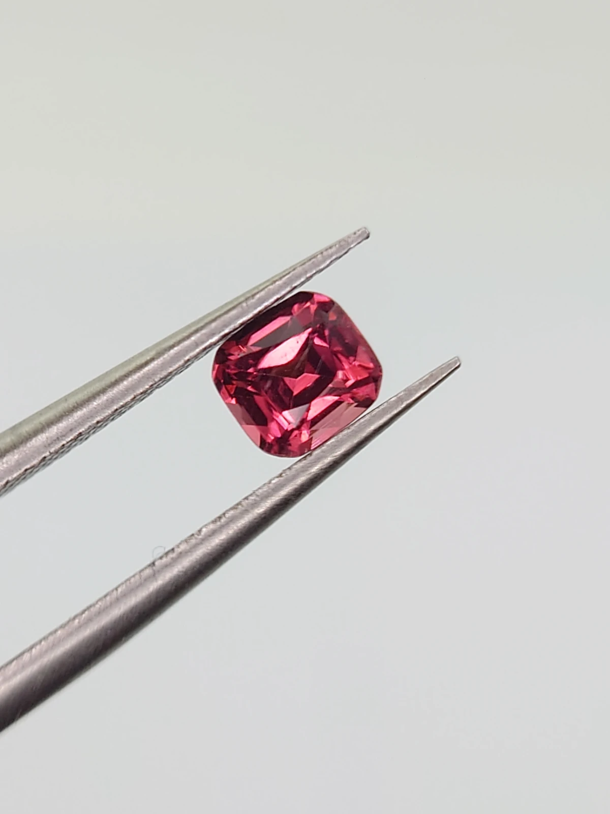 0.46ct Natural Umbalite Garnet Cushion Cut Loose Gemstone From Malawi — view 5